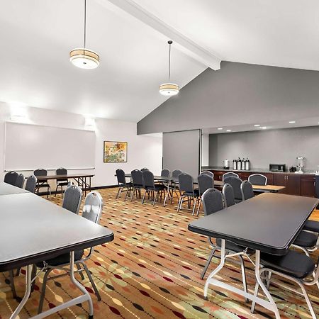 Best Western Luxbury Inn Fort Wayne Dış mekan fotoğraf
