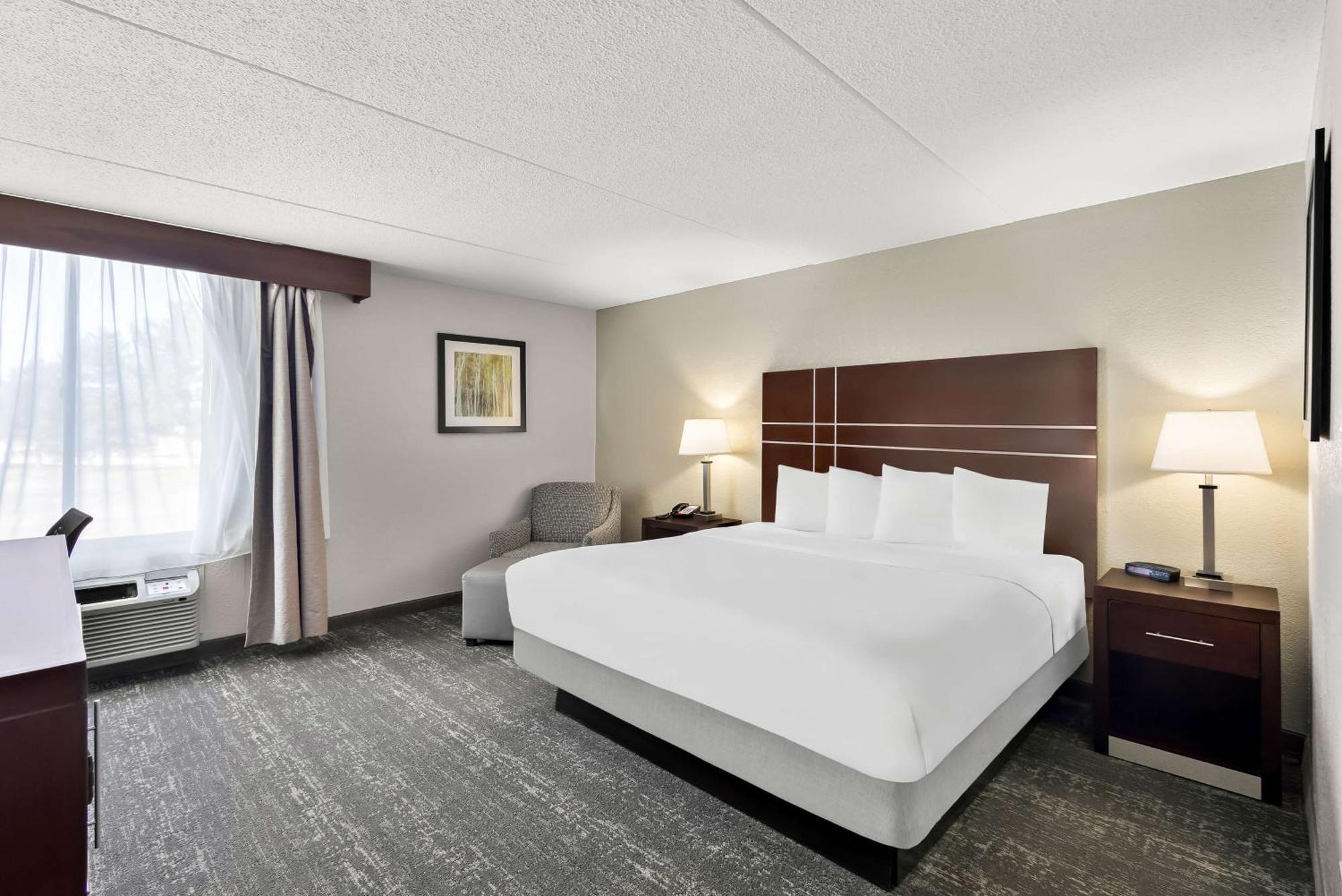 Best Western Luxbury Inn Fort Wayne Dış mekan fotoğraf
