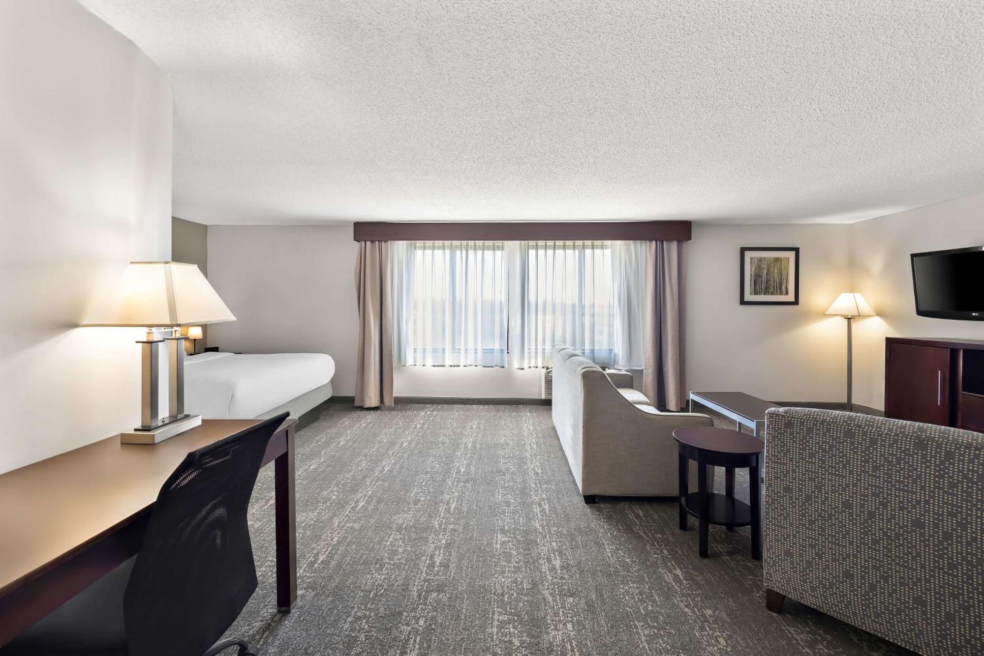 Best Western Luxbury Inn Fort Wayne Dış mekan fotoğraf