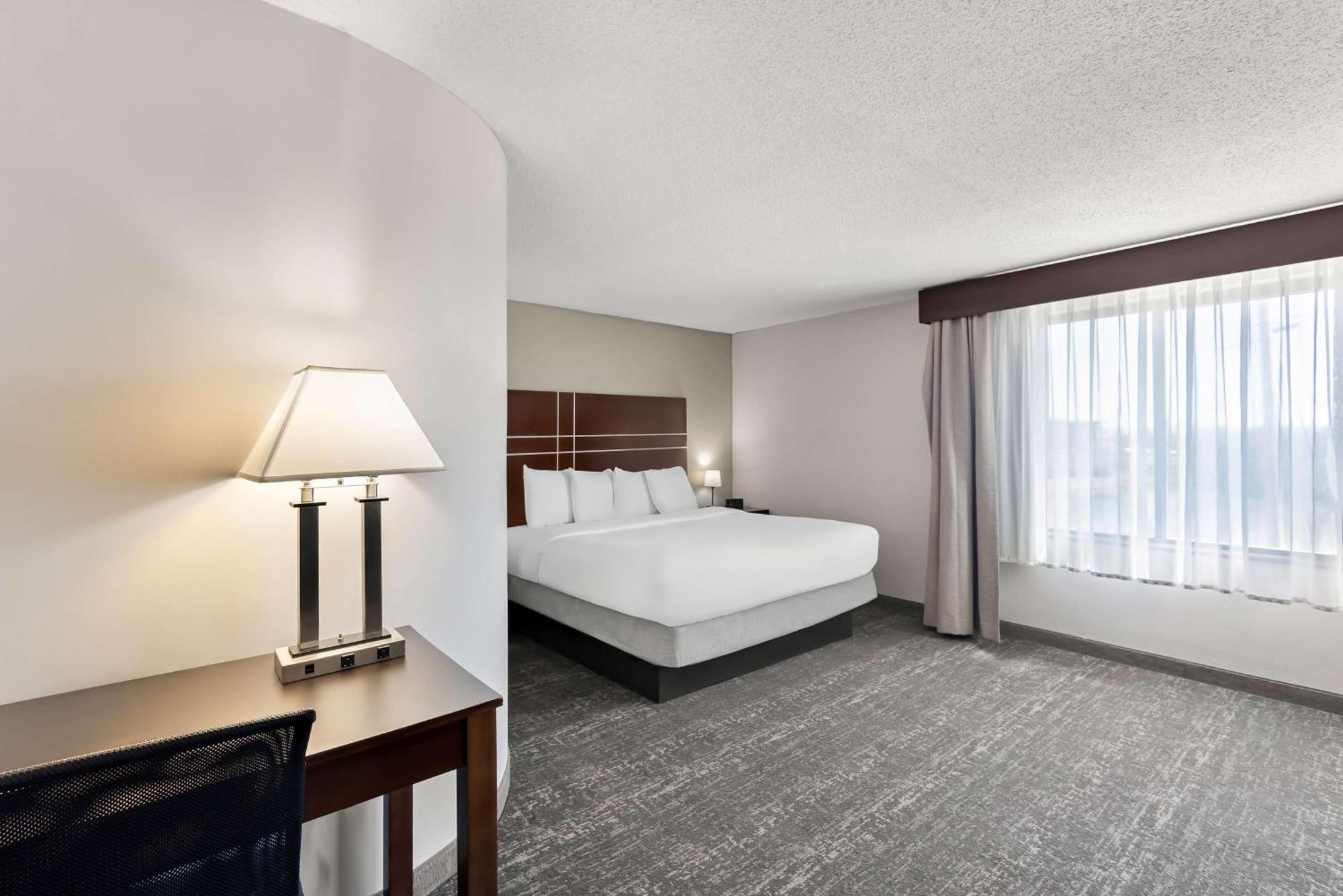 Best Western Luxbury Inn Fort Wayne Dış mekan fotoğraf