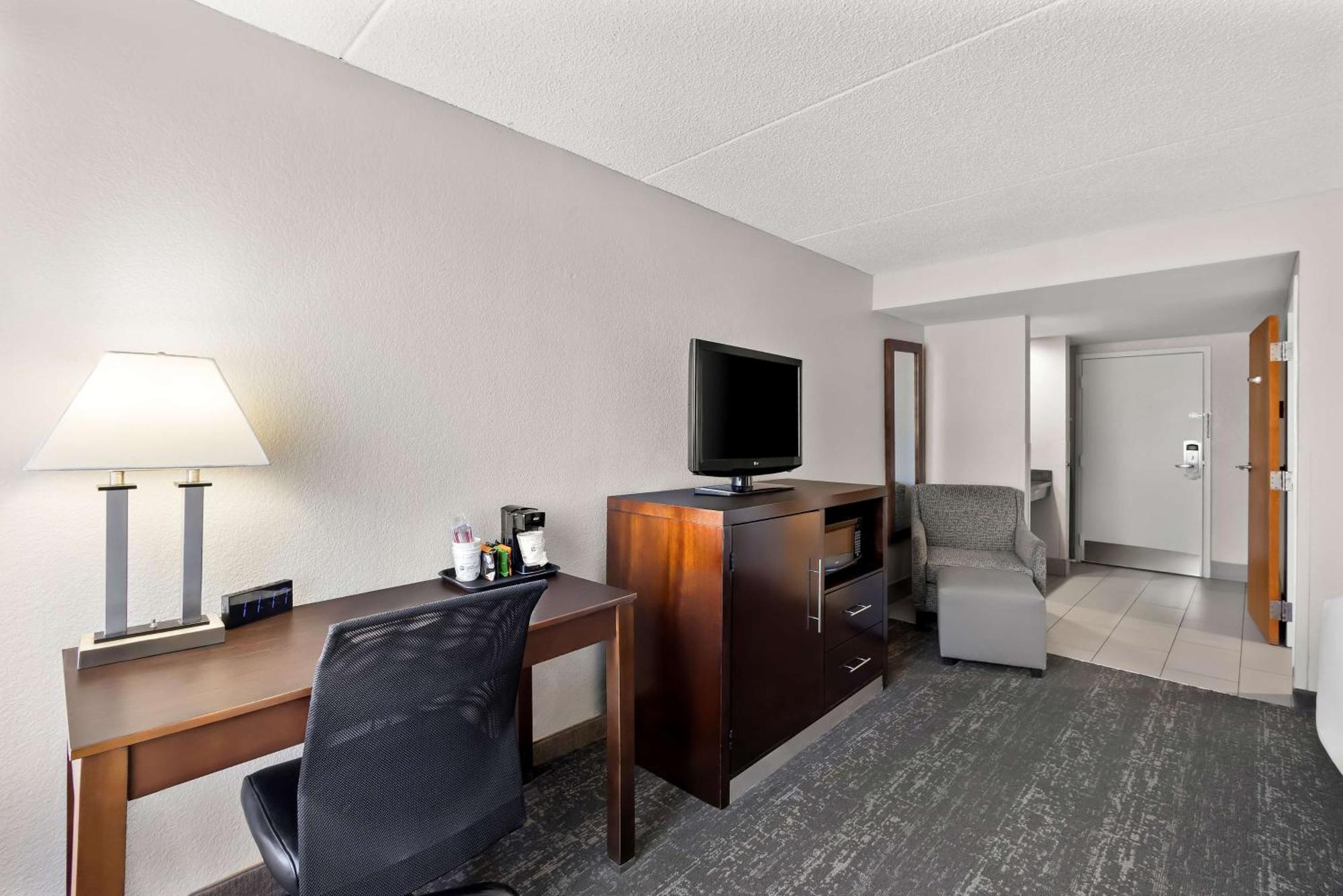 Best Western Luxbury Inn Fort Wayne Dış mekan fotoğraf